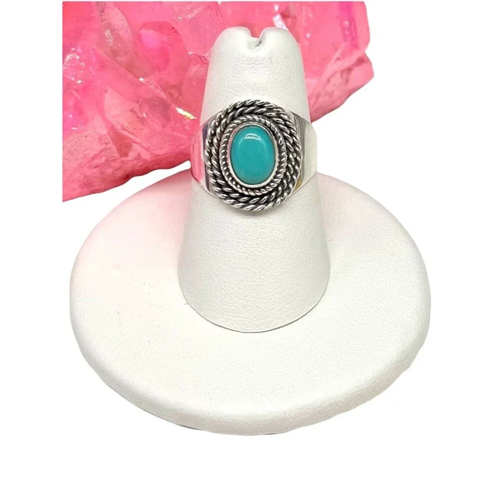 Arizona Mohave Turquoise Ring Size 7 Solid 925 Sterling Silver Oval